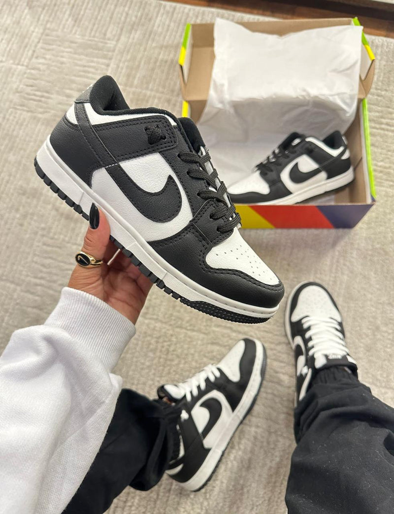 Dunk Low Panda