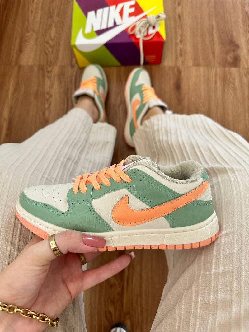 Dunk Low Mint Nectar