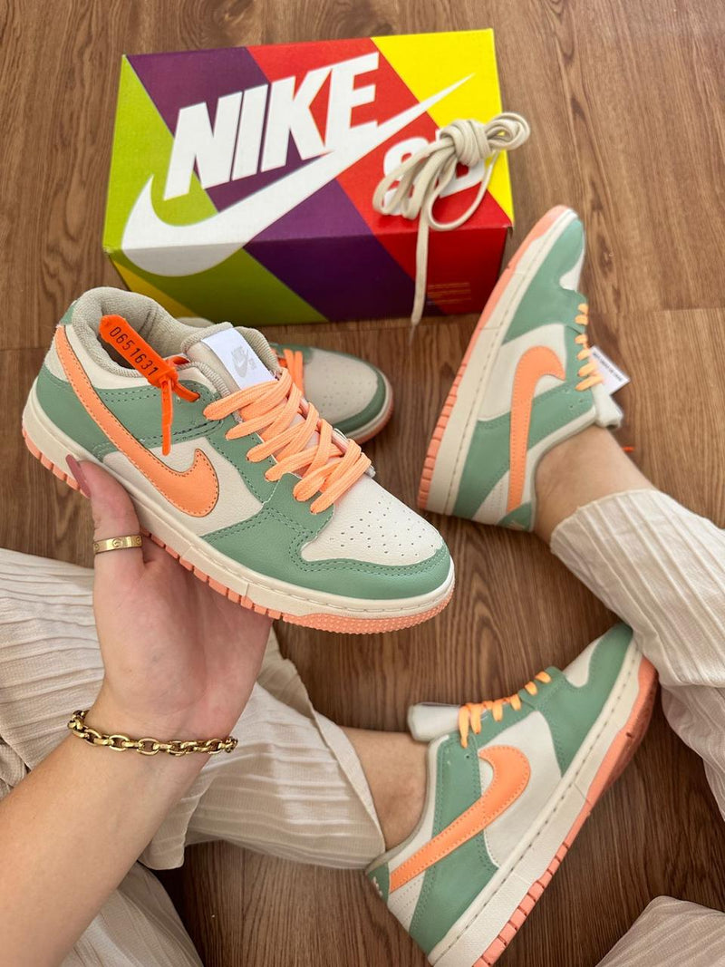 Dunk Low Mint Nectar