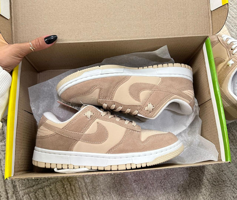 Dunk Low Nobuck